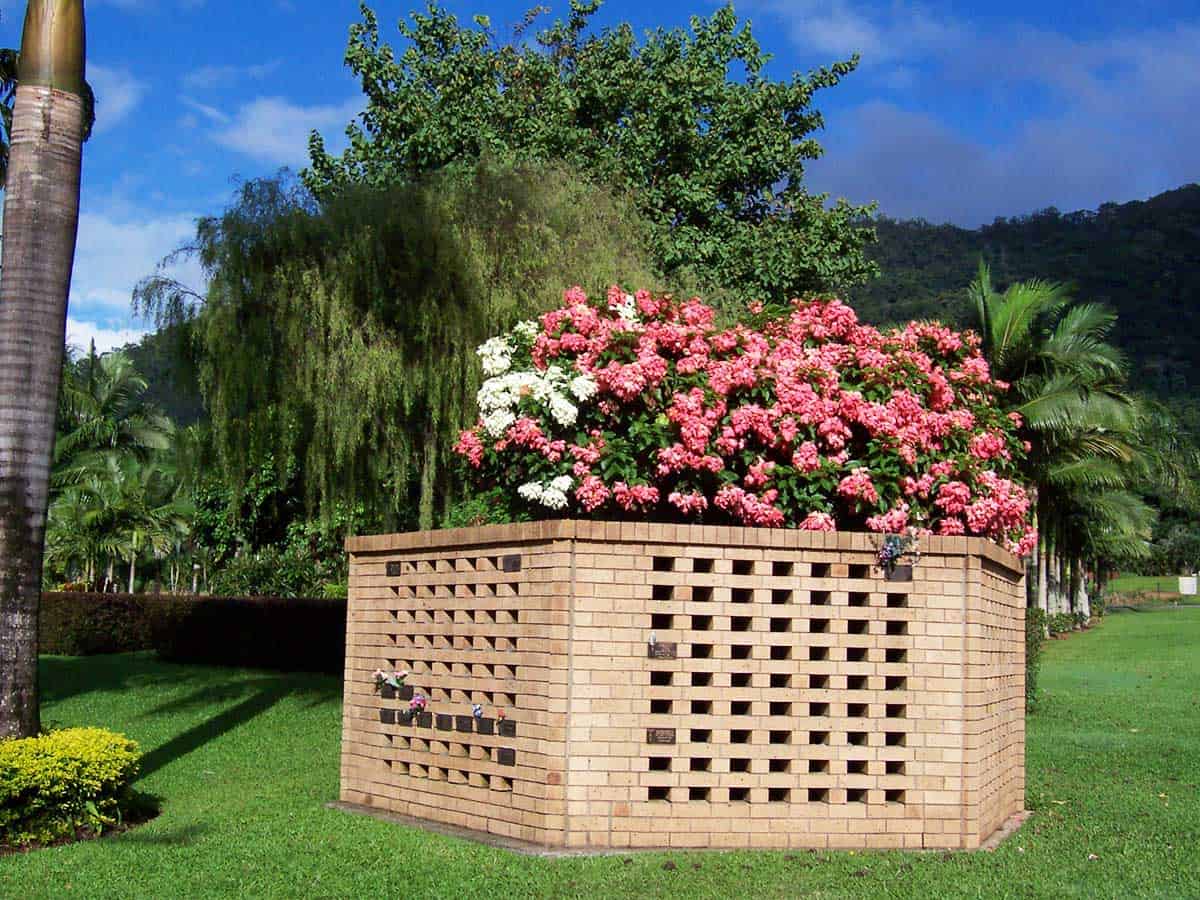 Nice Walls at Cairns Crematorium Funeral Home & Memorial Gardens